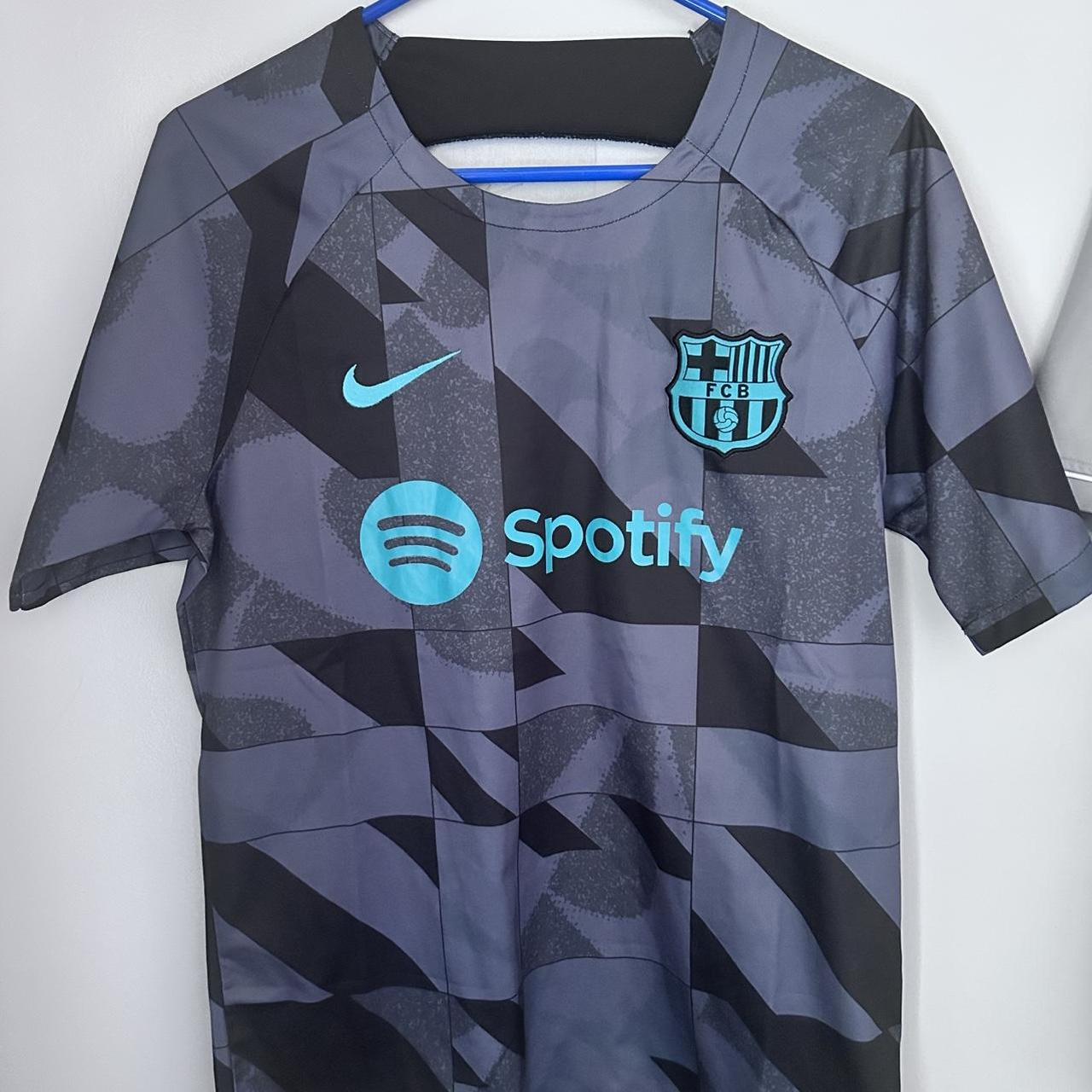 FC Barcelona Training Kit FC Barcelona Training Kit. - Image 1
