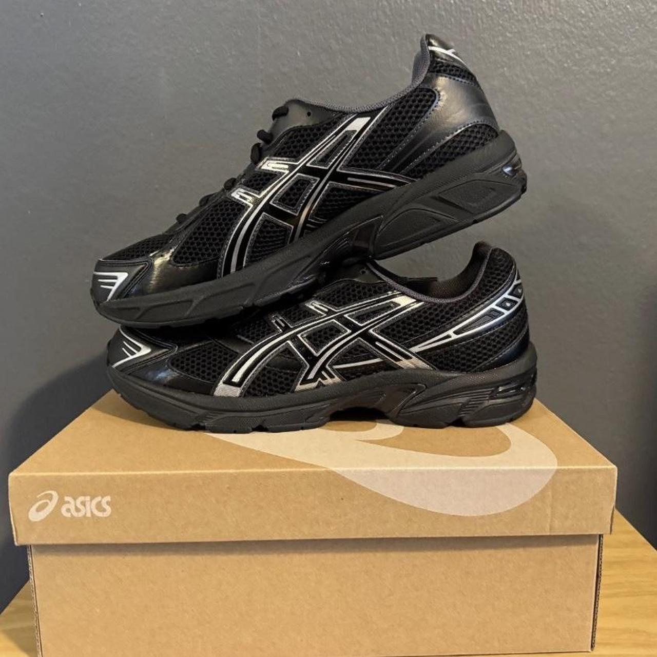 P0 (12) ASICS Men's Black Trainers - Image 1