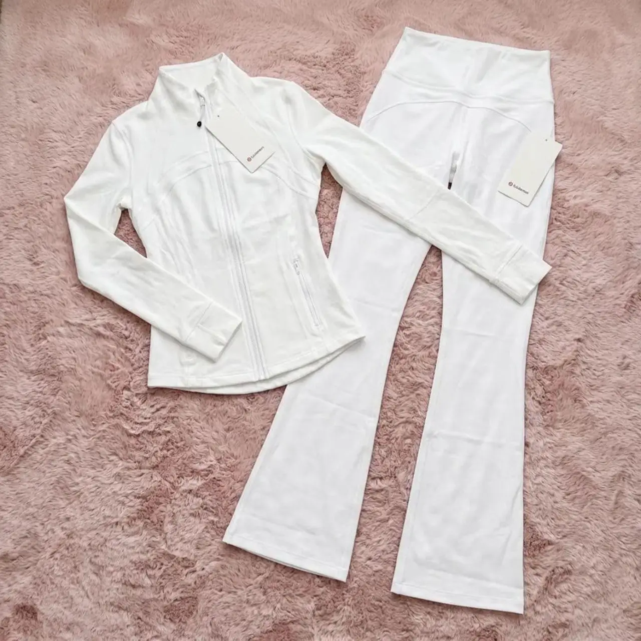 P0 (3) Lululemon Women's White Set - Image 1