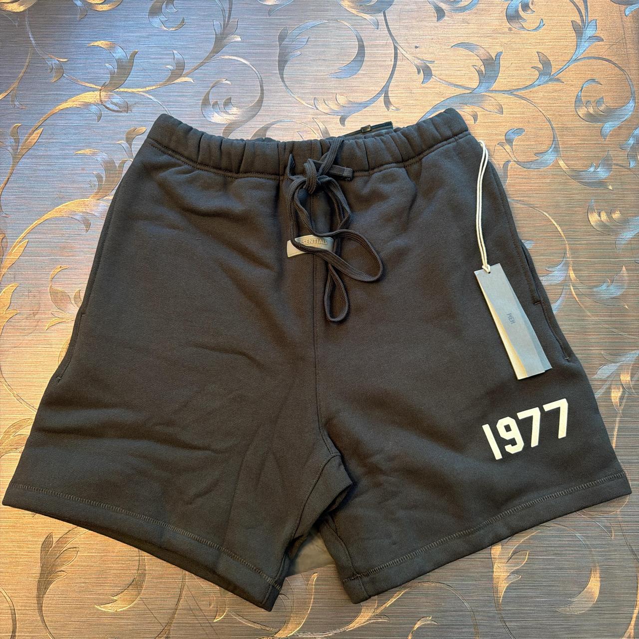 P0 - 2026-06-23T123735.407 Essentials Fear of God Black Shorts - Image 1