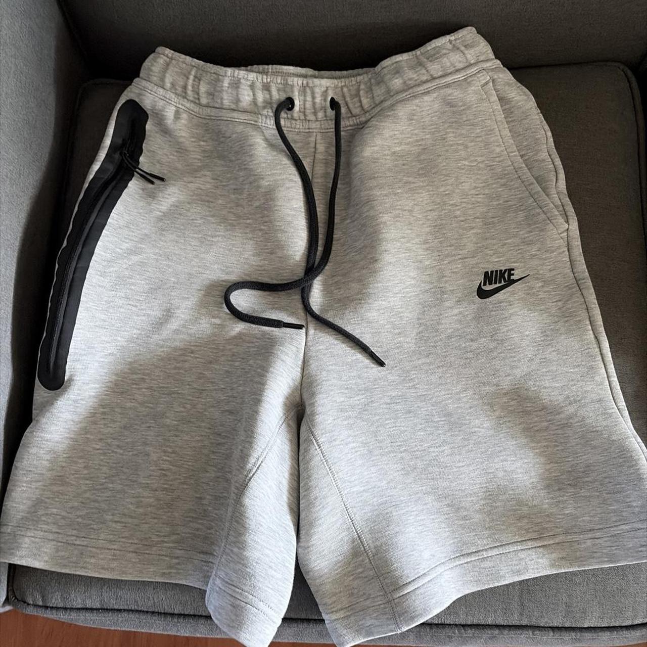 P0 - 2026-06-23T142009.891 Nike Grey Shorts - Image 1
