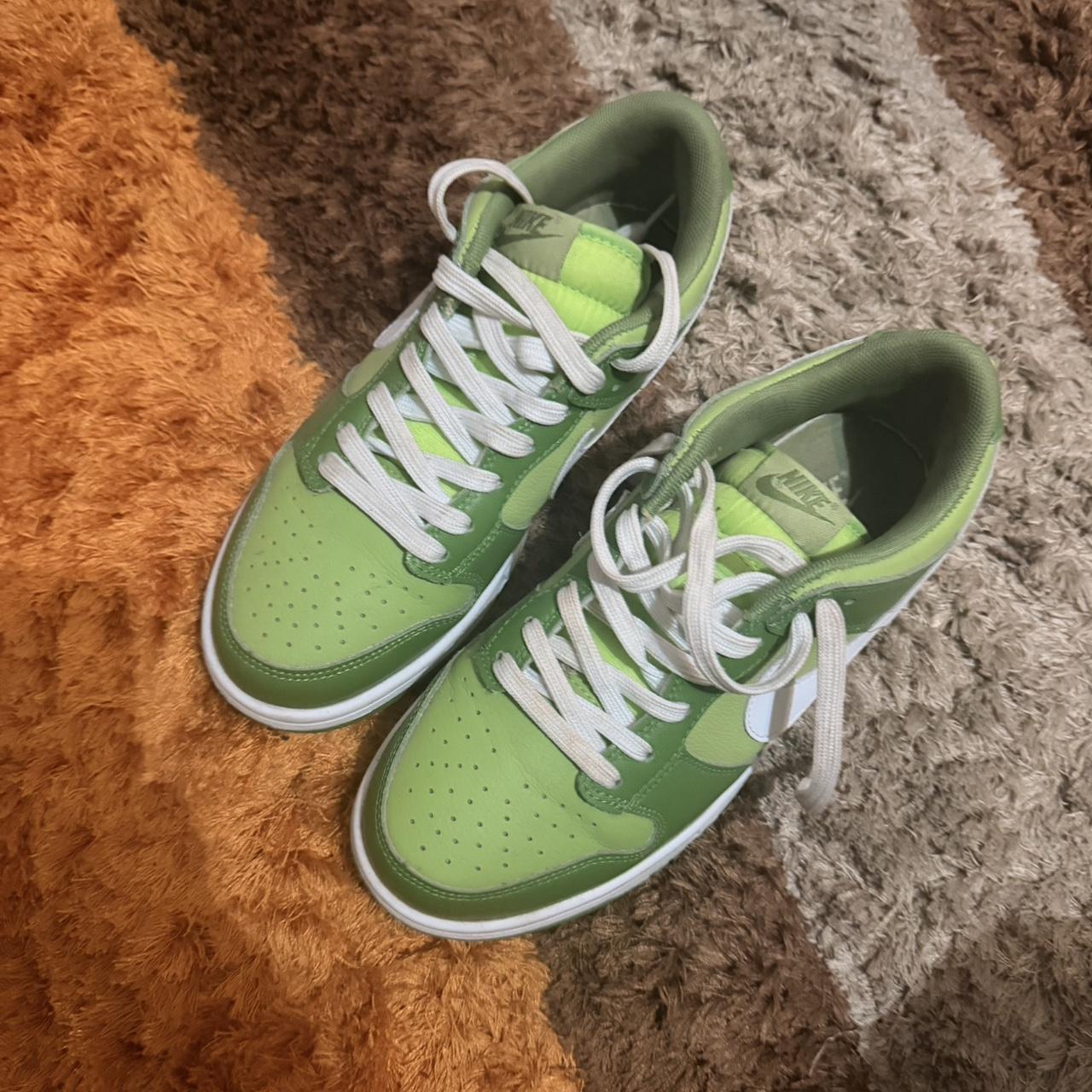 P0 - 2026-06-27T105135.687 Nike Green Trainers - Image 1