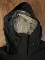 Columbia Black Windbreaker - Image 3
